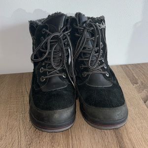 Women’s pajar black boots